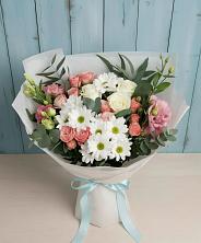 Букет цветов из:  Розы, Лизиантусы и Хризантемы в Викулово