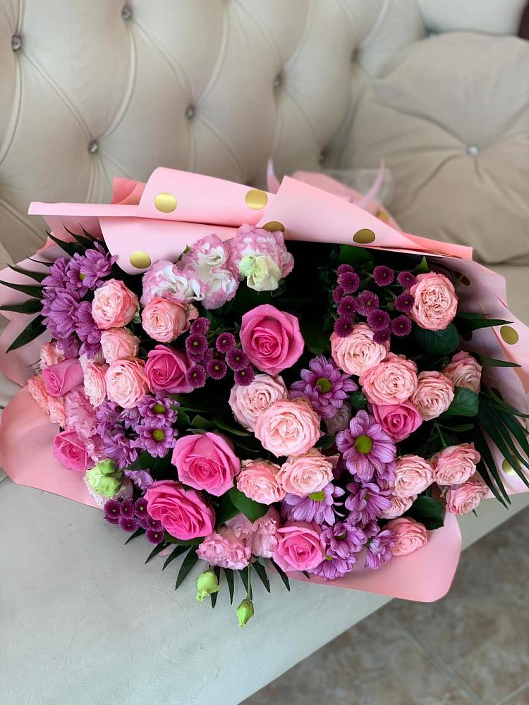 Букет цветов из: Хризантемы, Розы и Лизиантусы в Викулово