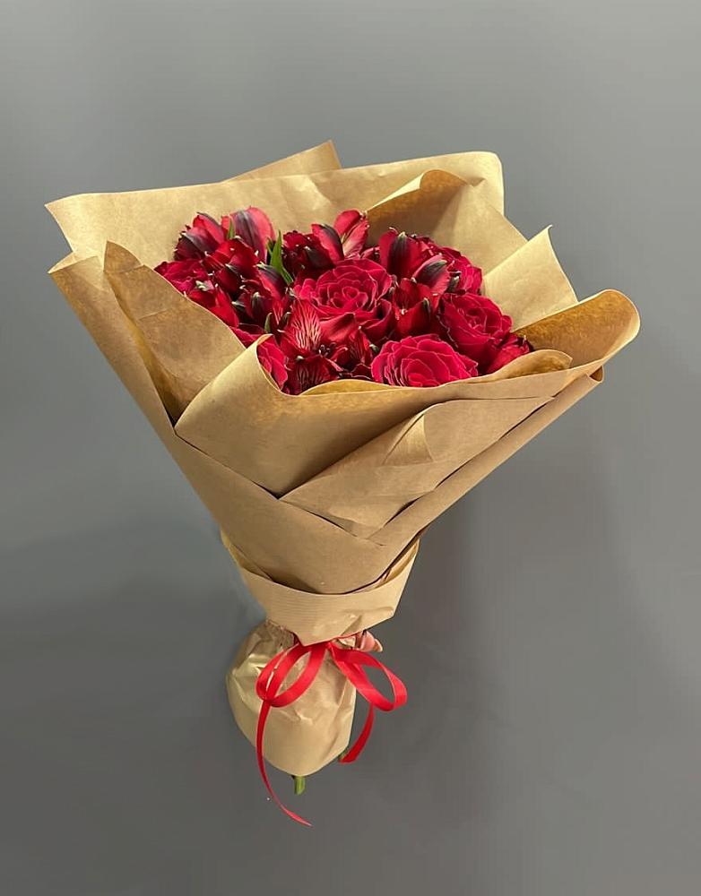 Букет цветов из: Альстромерии и Розы в Викулово