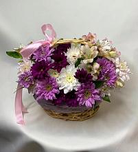 Цветочная композиция из Хризантемы и Альстромерии в корзине в Викулово