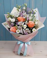 Букет цветов из:  Лизиантусы, Розы, Альстромерии и Гипсофила в Викулово