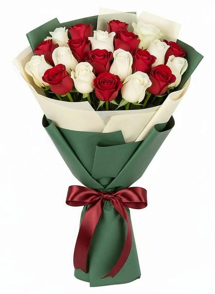 Букет Микс из красных и белых роз в Викулово