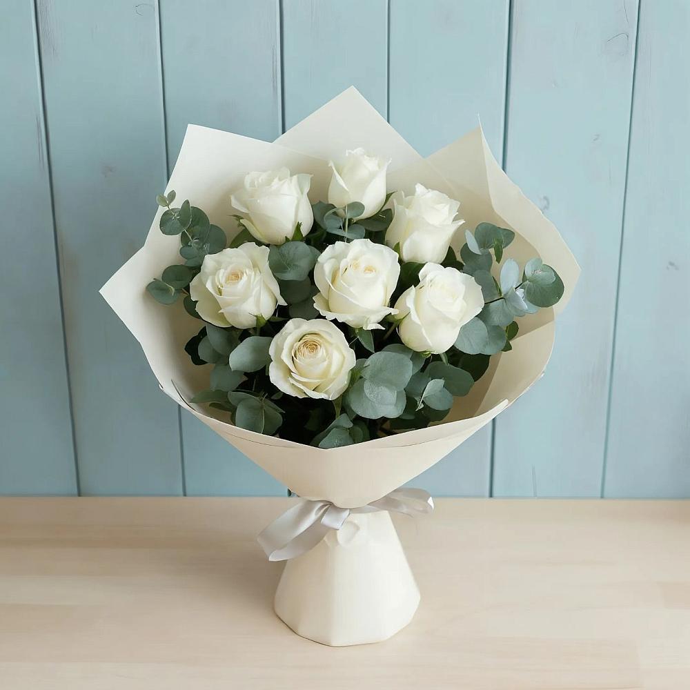 Букет Белые розы в Эвкалипте в Викулово