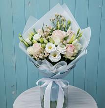 Букет цветов из:  Розы и Лизиантусы в Викулово