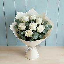Букет Белые розы в Эвкалипте в Викулово