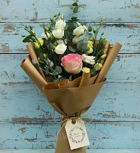 Букет цветов из:  Розы и Лизиантусы в Викулово