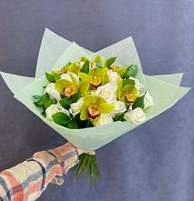 Букет цветов из:  Орхидеи и Розы в Викулово